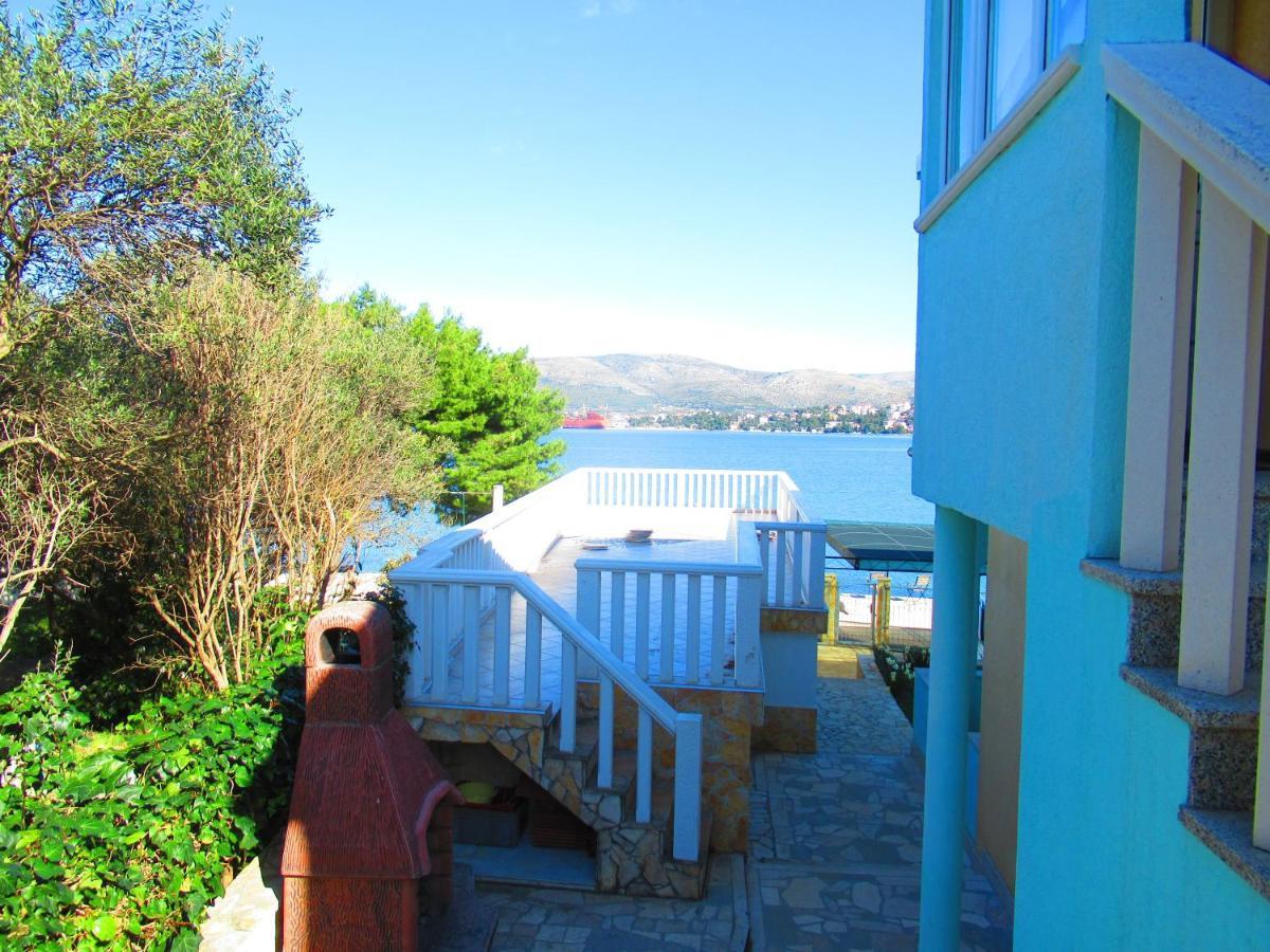Marcel Apartment Mit Meerblick Trogir Exterior photo