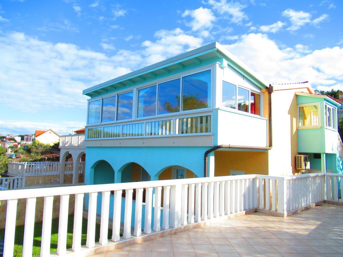 Marcel Apartment Mit Meerblick Trogir Exterior photo