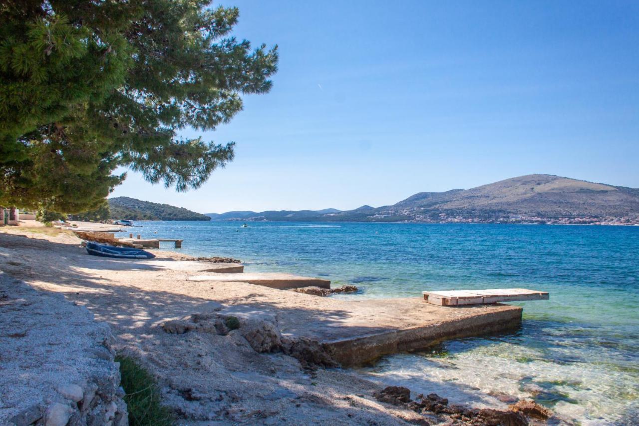 Marcel Apartment Mit Meerblick Trogir Exterior photo