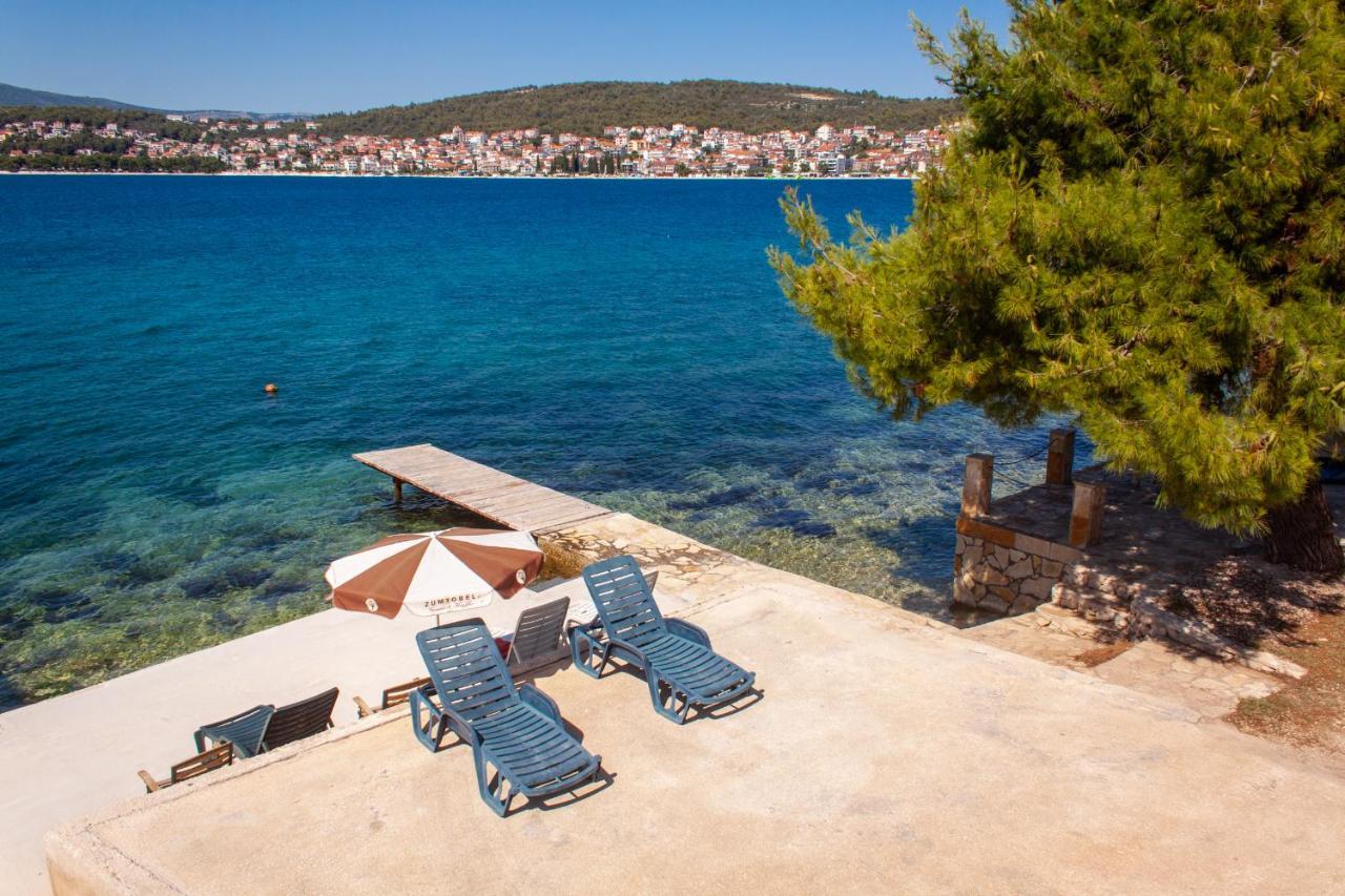 Marcel Apartment Mit Meerblick Trogir Exterior photo