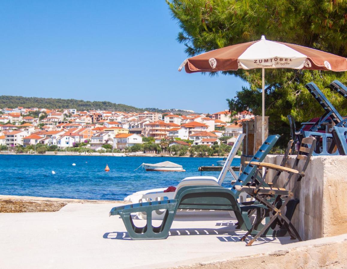 Marcel Apartment Mit Meerblick Trogir Exterior photo