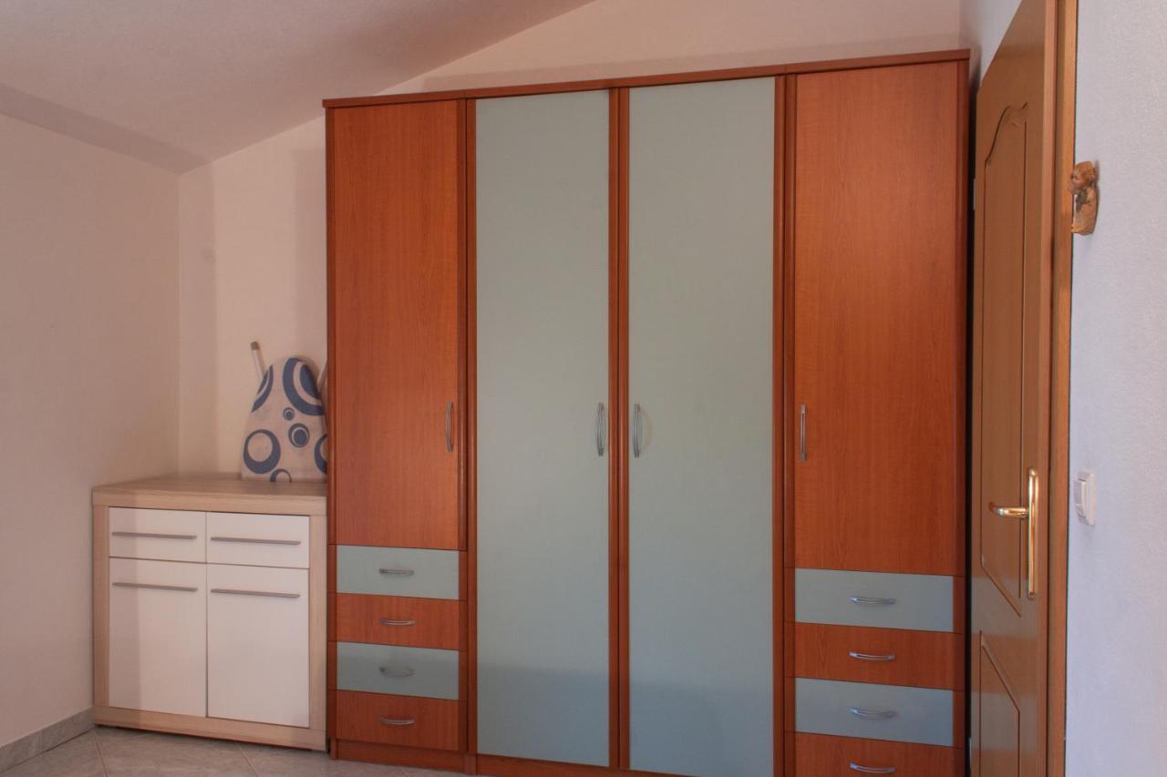 Marcel Apartment Mit Meerblick Trogir Exterior photo